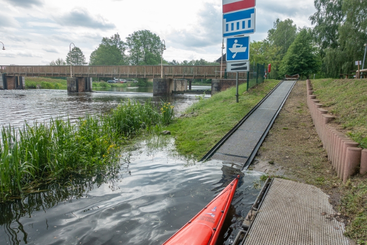 Umsetzen in die Müggelspree