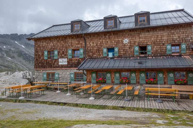 Zittauer Hütte (2328m)