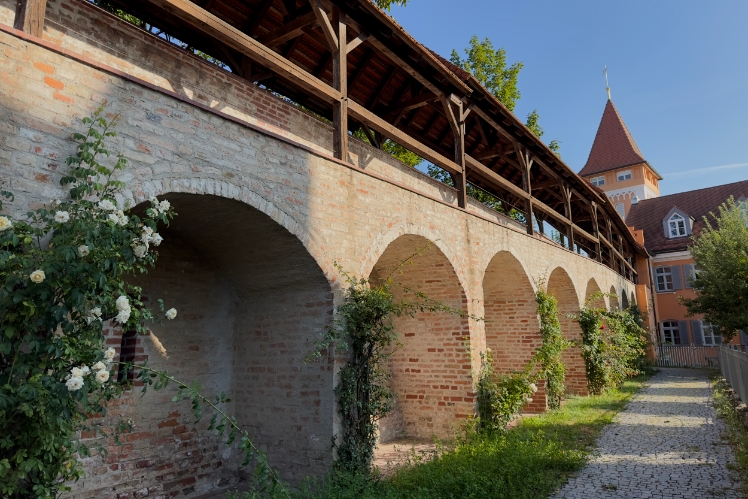 IMG_2858 Dingolfing, alte Stadtmauer